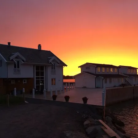 Nordskot Brygge Grottoy